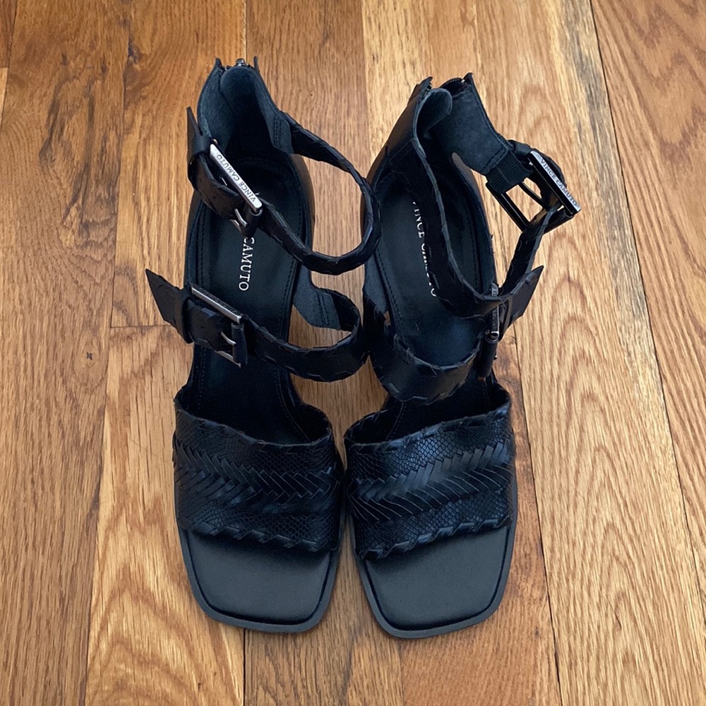 Vince Camuto Suraylin Sandal (size 9)